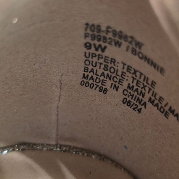 BRAND NEW WHITE MOUNTAIN BONNIE WOMEN'S QUILTED BOWNOT FLAT - Picture 15 of 16